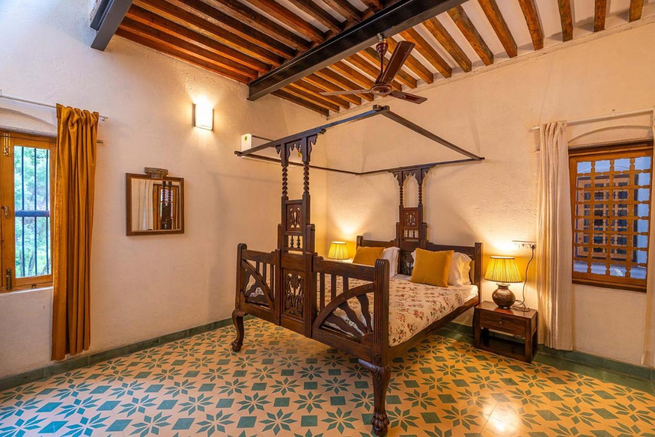 Stayvista'S Peepal Haveli - Rustic Kothi With Terrace, Breathtaking View & Bonfire Narainpur  Zewnętrze zdjęcie